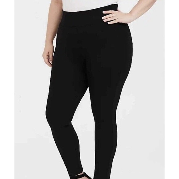 torrid Pants - Torrid Women's Pixie Luxe Point Crop Stretch Pants 2R Black 2X